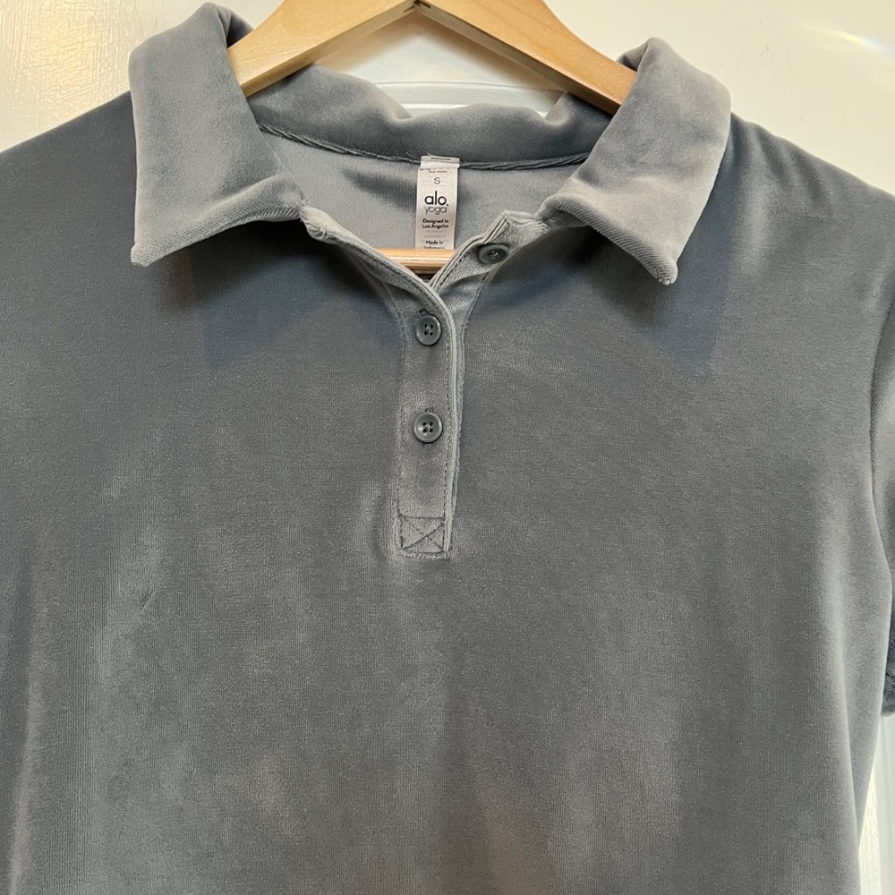 Alo Yoga✨Choice Velour Polo✨Short Sleeve Crop Henley✨Steel Blue✨Size S - Picture 6 of 10